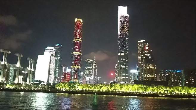 广州市珠江夜景！四大超一线城市最美的夜景