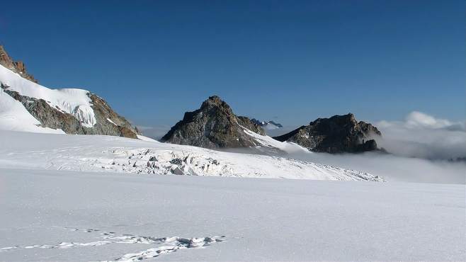 现实中的天庭原来就在雪山之巅，天庭什么都不缺唯独缺氧