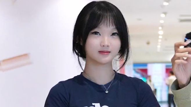 来自香港的05后，爱给男人嘎嘎花钱甜妹元气少女