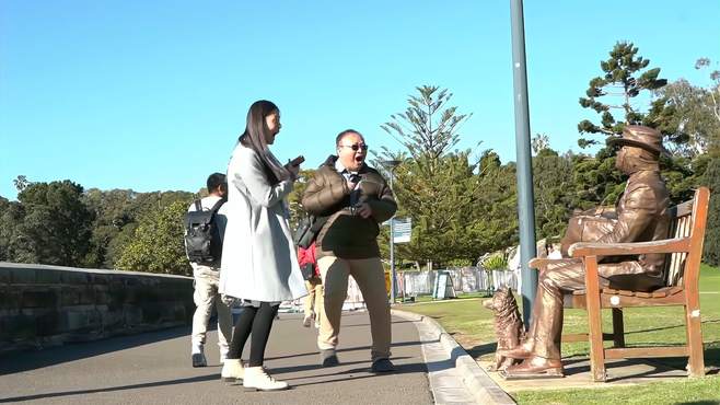 街头恶搞之复活的雕像，人类被吓一跳的真实反映第4部分