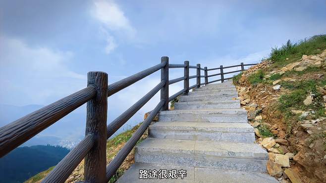 来到赣州的南康，山上的风景格外美丽