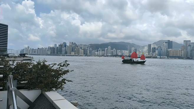 实地更吸睛的香港海景