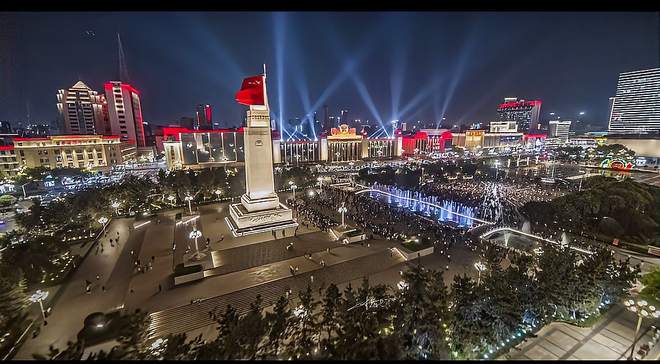 航拍江西南昌八一广场夜景，夜玩南昌，