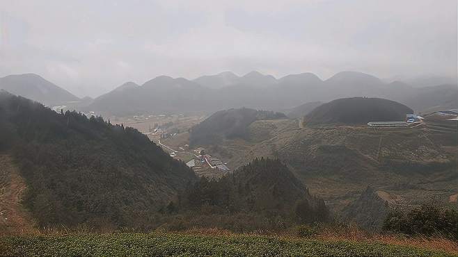 四川大竹超美云雾山，四周群山环绕，太美了