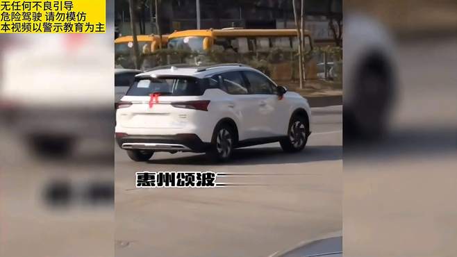 盘点“油门当刹车”的奇葩司机：事实证明，有些人真是马路杀手！