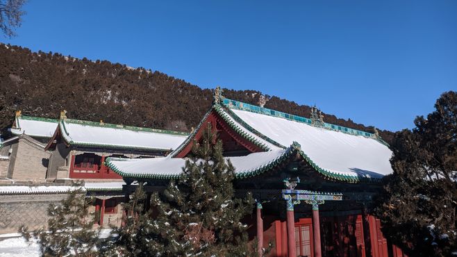 太原雪后多福寺｜群山合抱 古朴幽深 落雪如诗