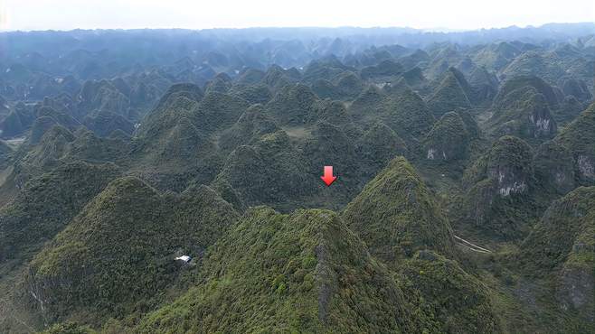 究竟是什么样的灵魂？配得上这么霸气的高山之巅？这样山葬你见过