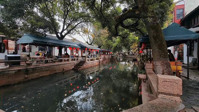 不如周庄、乌镇宁静，古镇原味江南水乡，余秋雨向往之地