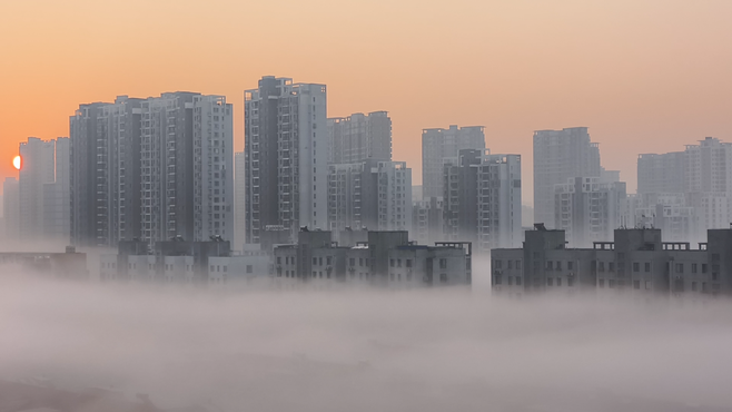 我家阳台窗户外风景