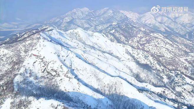 航拍雪域威海：一幅美丽的山水画卷。(来源： ）