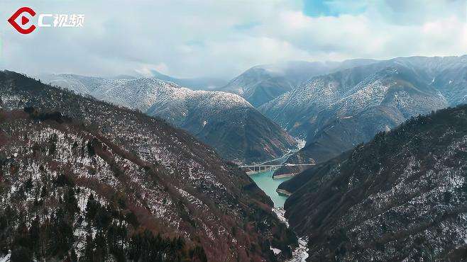 C视频｜绵阳平武：航拍镜头下白雪皑皑的群山