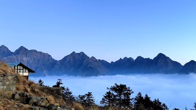 成都彭州市九峰山的云海，简直太美了！