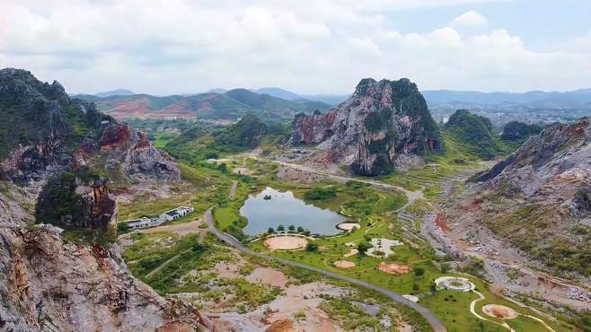 玉林八景之一水月岩风景区，景区门口紧闭荒草丛生，你还会来吗