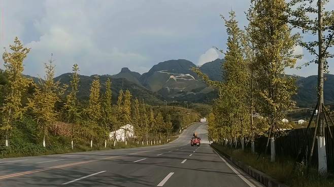 四川达州达川区，最美盘山公路在这里，沿途风景美，道路宽阔漂亮