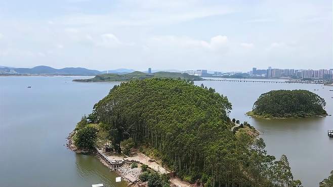 广西防城港望洲顶踏春登山，体验大自然的呼唤