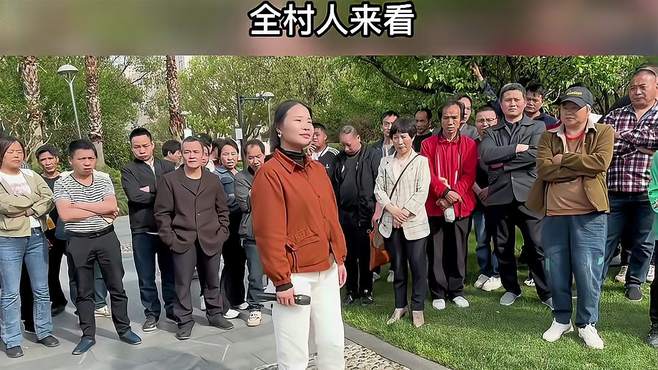 一首走进新时代唱响整个小山村 真人真唱 走到哪唱到哪