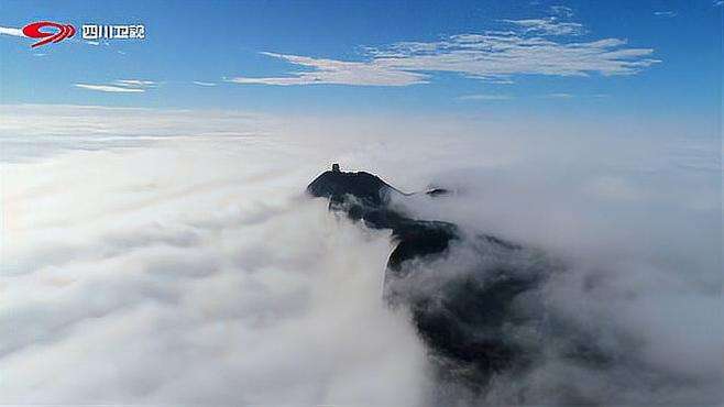 为什么一定要去爬一次峨眉山？相信我，去了，你就一定能找到答案！不去的话，看看今晚9:20《巴山蜀水天地演讲》，或许也能找到答案～