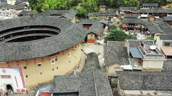 福建漳州旅游推荐：探秘南靖土楼，享受云水谣古镇宁静