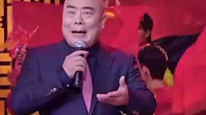 杨赤携手史依弘演唱《时代新声》，开口令人惊艳，值得细细回味