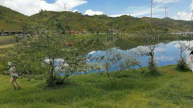 仰天湖大草原的美丽风景