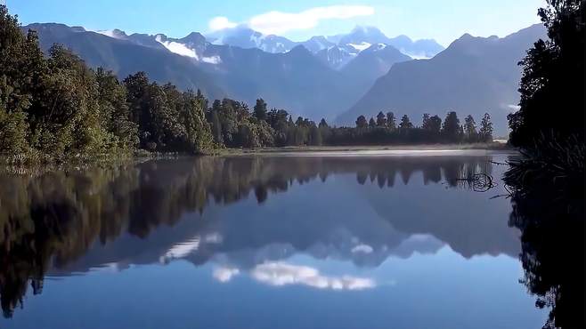 高山流水碧海蓝天，心灵舒适平静