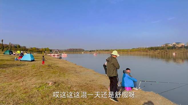 武汉梁子湖畔的度假村风景好而且一应俱全、还可以自己带鱼竿钓鱼