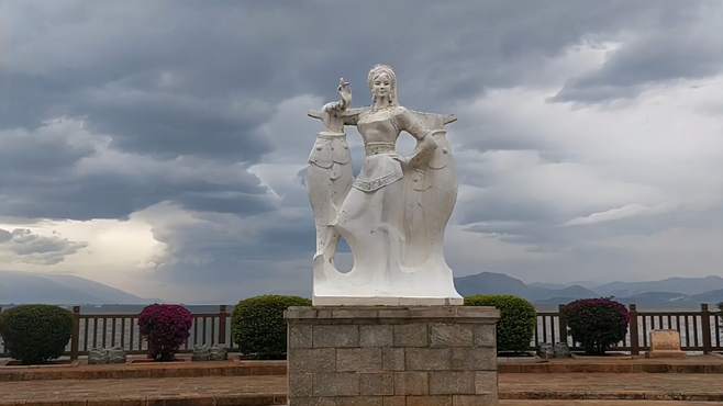 苍山、洱海、崇圣寺三塔，一幅景色秀美的“风景画”