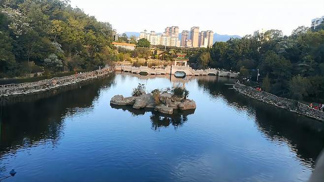 世界客都梅州市，丰顺县的一隅，青山绿水的农村