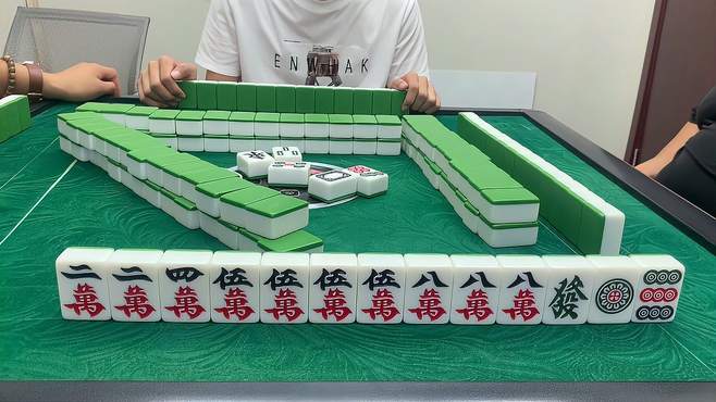 「麻将」好牌在手当仁不让，做大做强，四杠必须再创辉煌