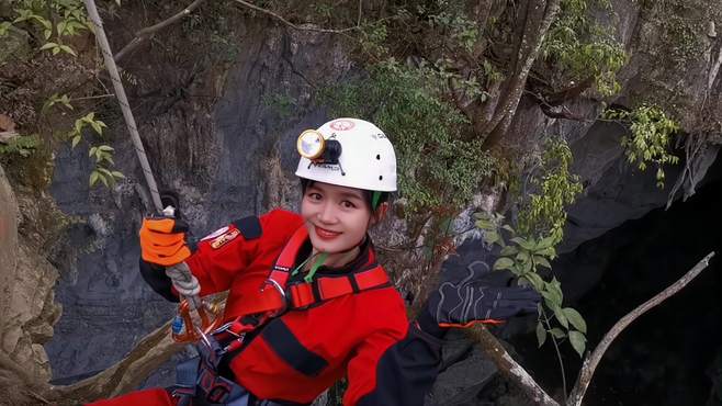 我们一起去广西乐业县体验奇妙的地心之旅，聆听地球内心的声音