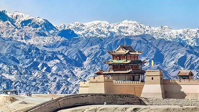 嘉峪关，天下第一雄关到这里可以开心地欣赏，嘉峪关的古城风景