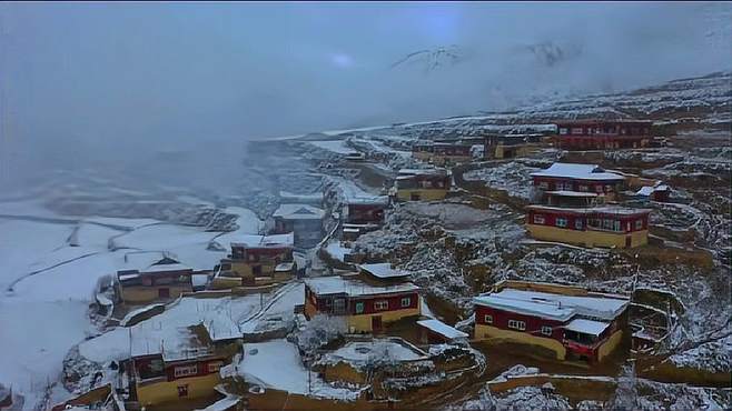 甘孜炉霍：泥巴乡雪景美如画