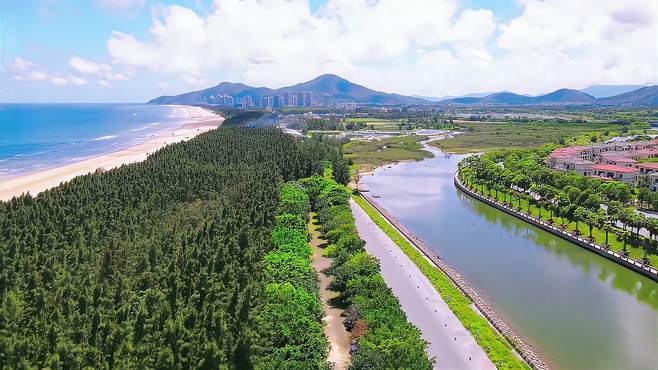 现在来广东海陵岛游玩好便宜，沙滩不要门票，海景房也才100来块