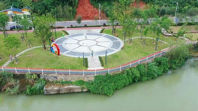 宜昌黄柏河畔又新增一个公园，路近人少景色美